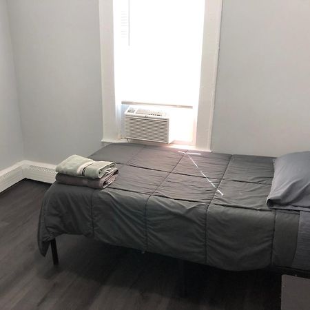 Private 2-Bedroom With Free Parking And Direct Bus To Nyc Manhattan Only 2 Blocks Away Linden Exteriör bild