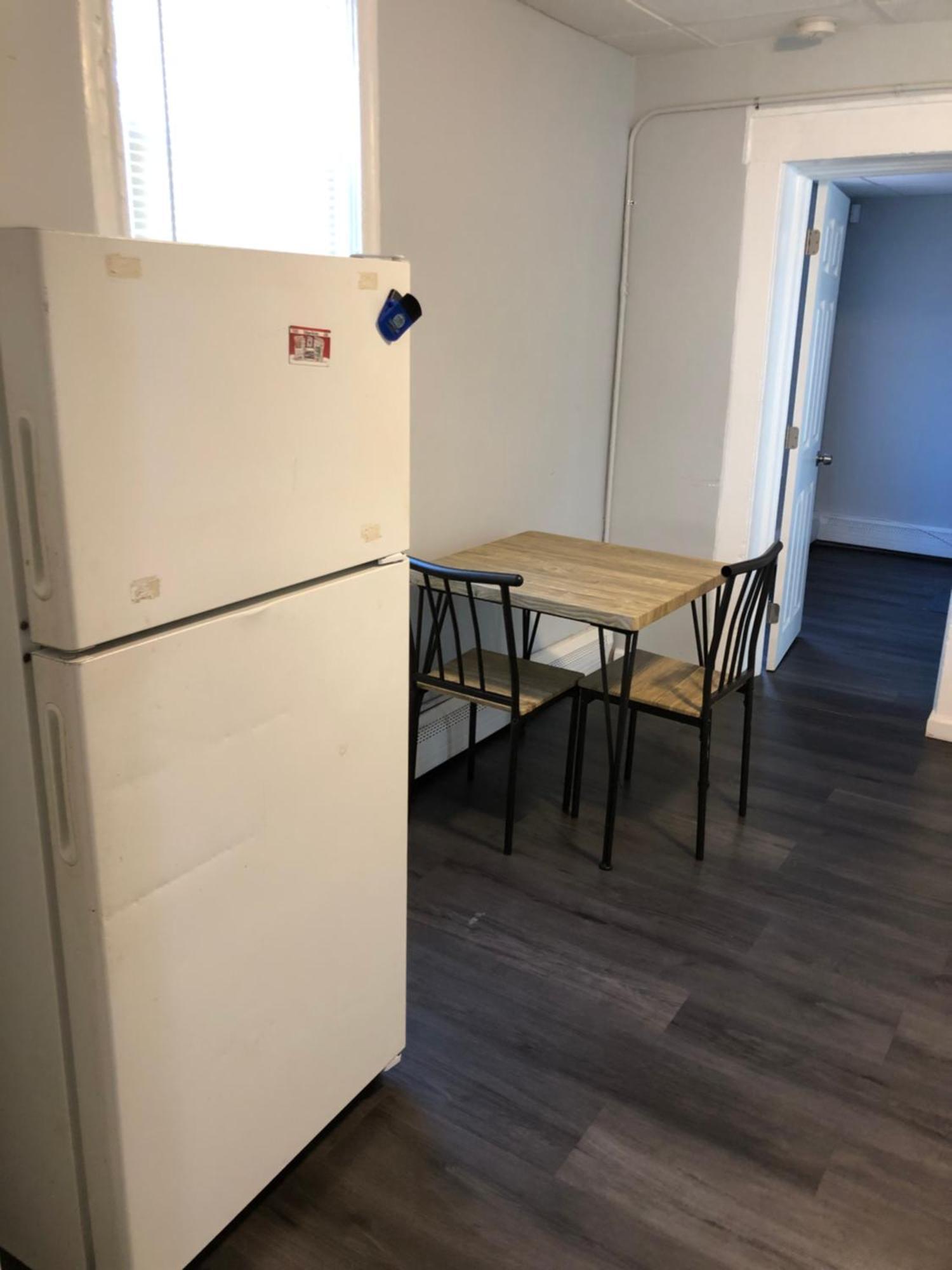 Private 2-Bedroom With Free Parking And Direct Bus To Nyc Manhattan Only 2 Blocks Away Linden Exteriör bild